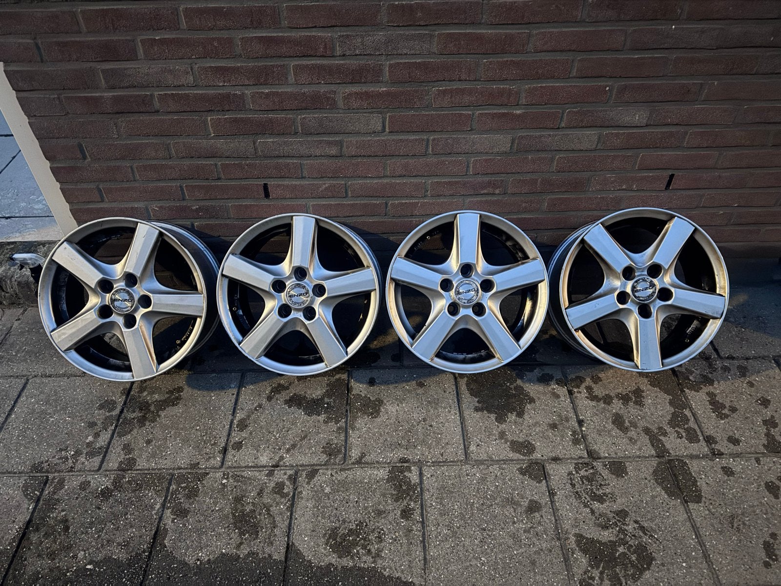 Set van 4 Enzo velgen - afkomstig van een SEAT LEON, Ophalen, Gebruikt