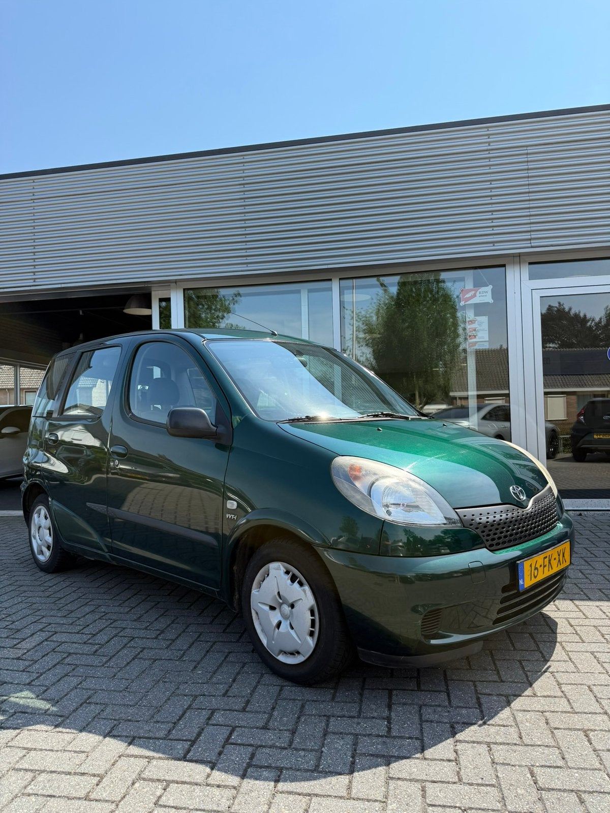 Toyota Yaris Verso 1.3 16V Vvti Linea Luna E AUT 2000 Groen, Auto's, Toyota, 1299 cc, 40 €/maand, 4 cilinders, 965 kg