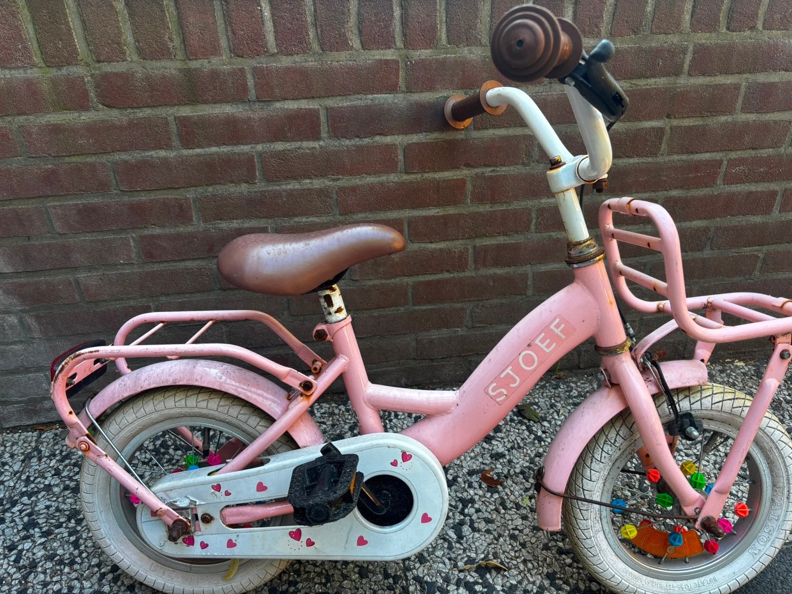 Roze SJOEF kinderfiets met mandje en bagagedrager, Ophalen, Gebruikt, Terugtraprem, Minder dan 16 inch