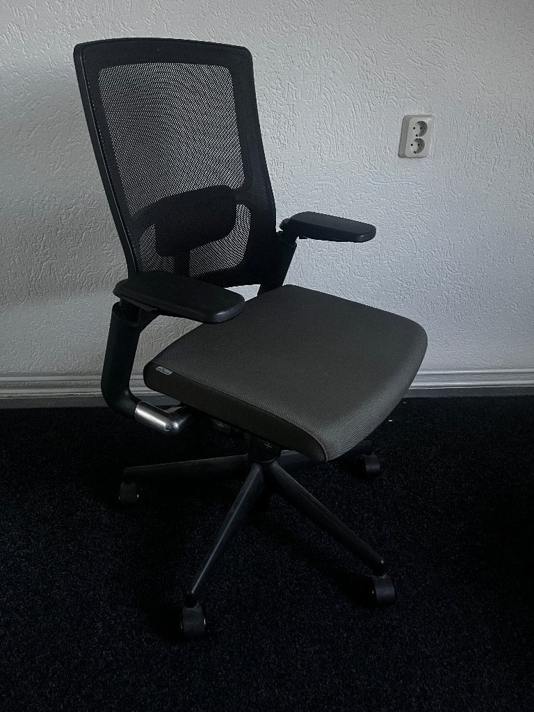 Foto 4 van Ergonomische Bureaustoel - Zwart/Grijs
