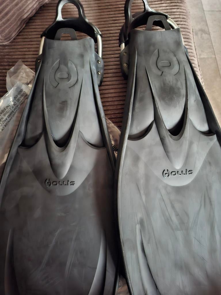 Nieuwe Hollis F1 vinnen / flippers droogpak, Ophalen of Verzenden, Nieuw, Zwem- of Duikvliezen