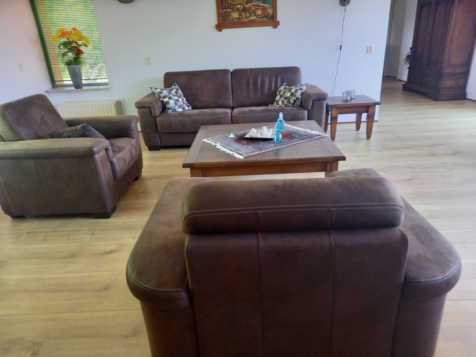 Complete Zithoek: Leren Bank, Fauteuils, Eiken Tafels, Ophalen, Gebruikt, Hout