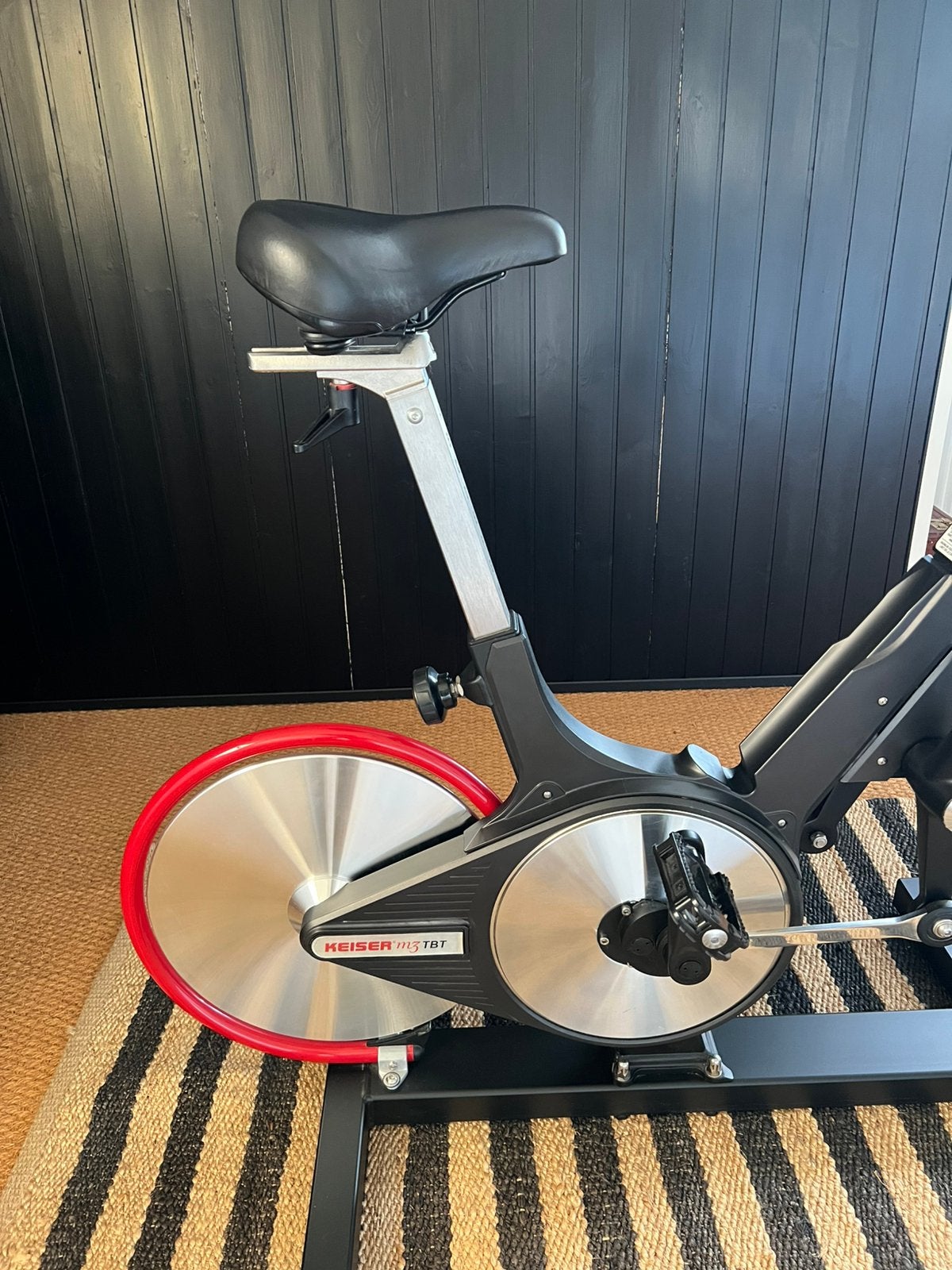 Keiser M3 TBT Indoor Cycle (Total Body Trainer) – Topstaat!, Ophalen, Zo goed als nieuw, Benen, Spinningfiets