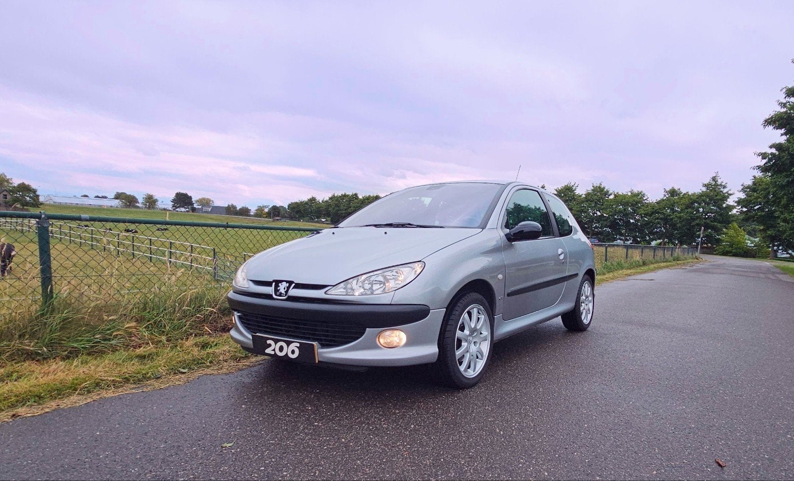 Peugeot 206 GTI Origineel Nederlands. 105.500 NAP, Auto's, Peugeot, 1025 kg, 136 pk, 40 €/maand, Zwart