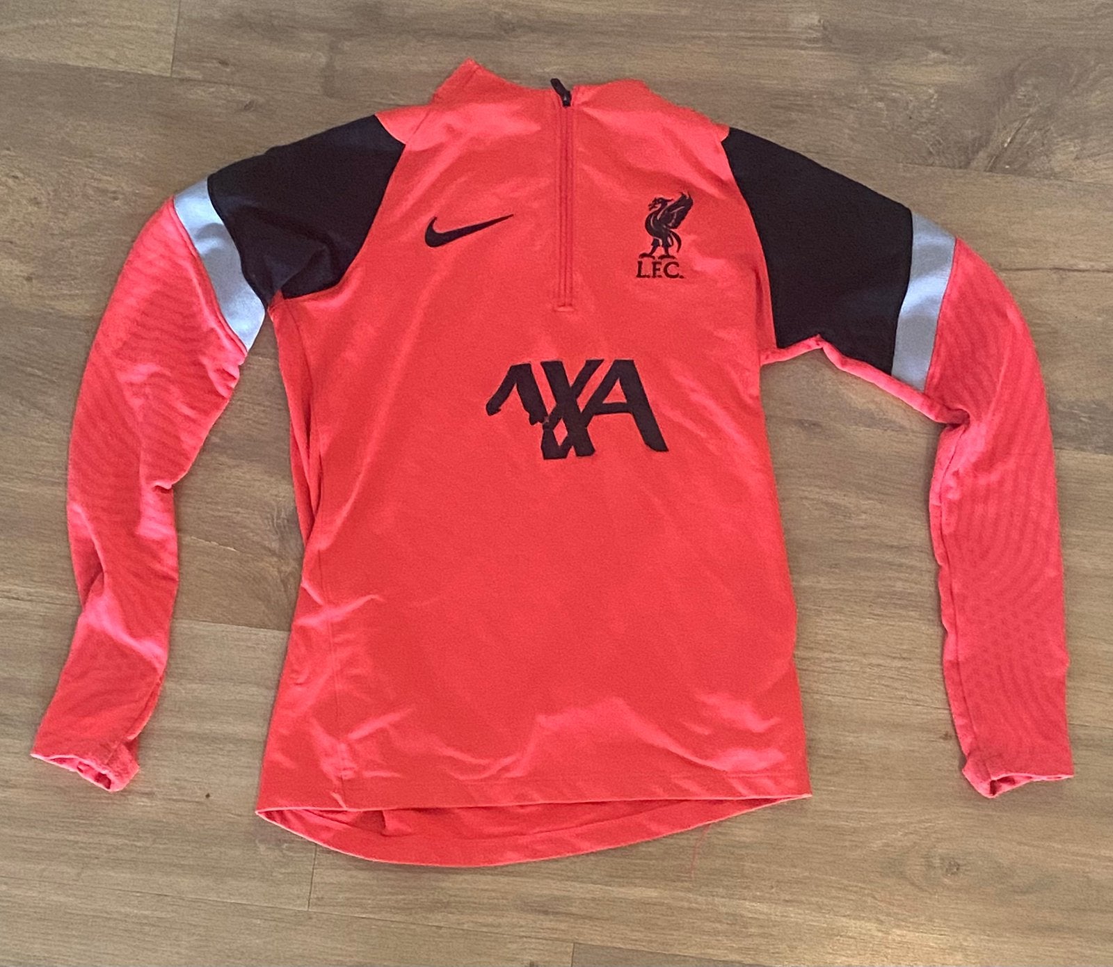 Liverpool trainingsshirt, Maat XS of kleiner, Ophalen, Zo goed als nieuw, Trainingspak