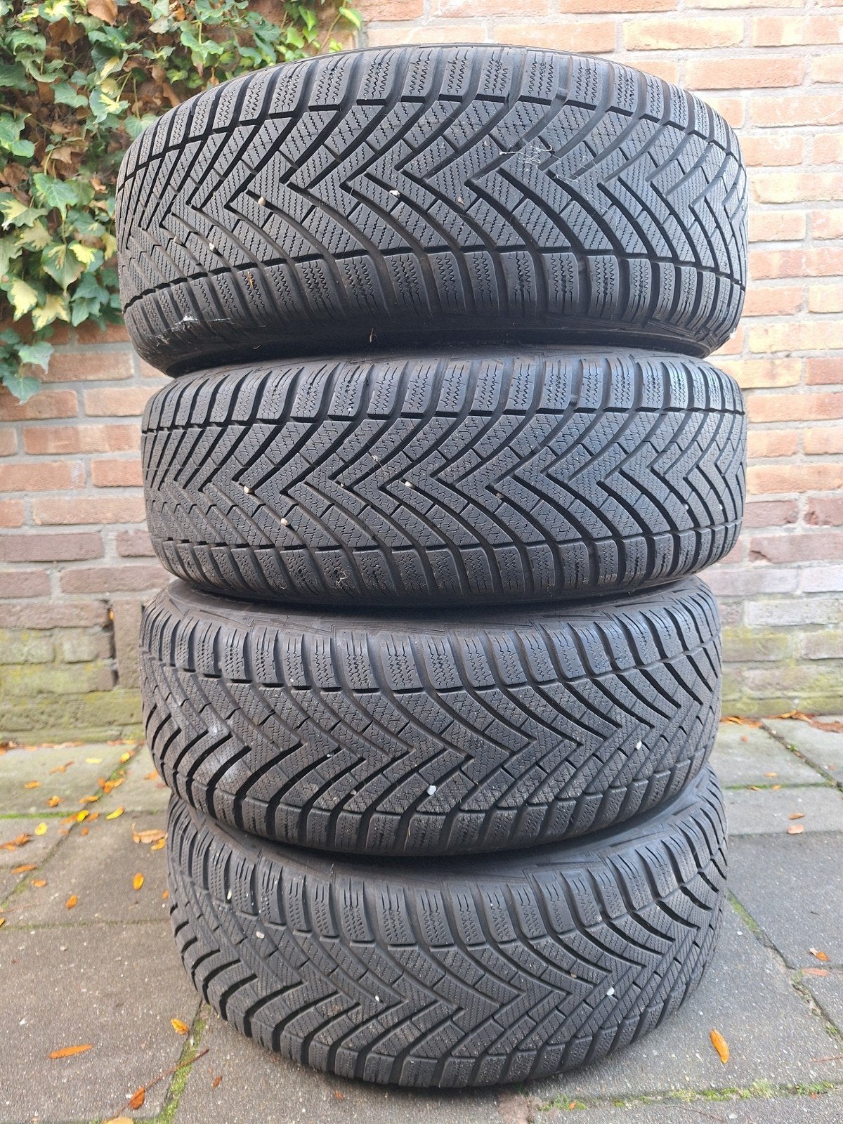 Vredestein Wintrac Winterbanden op stalen velgen 205/55 R16, Ophalen