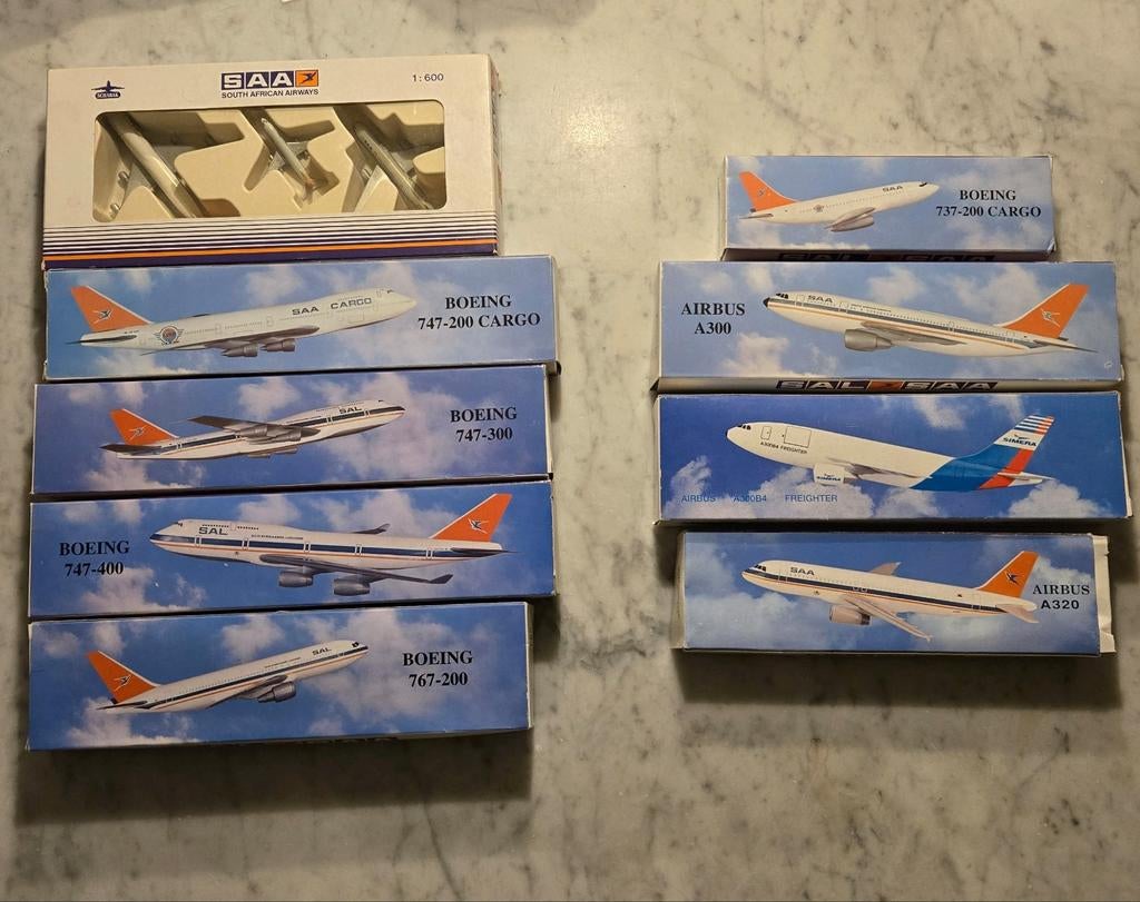 Model vliegtuigen "South African airways", Overige merken, 1:144 tot 1:200, Verzenden, Zo goed als nieuw