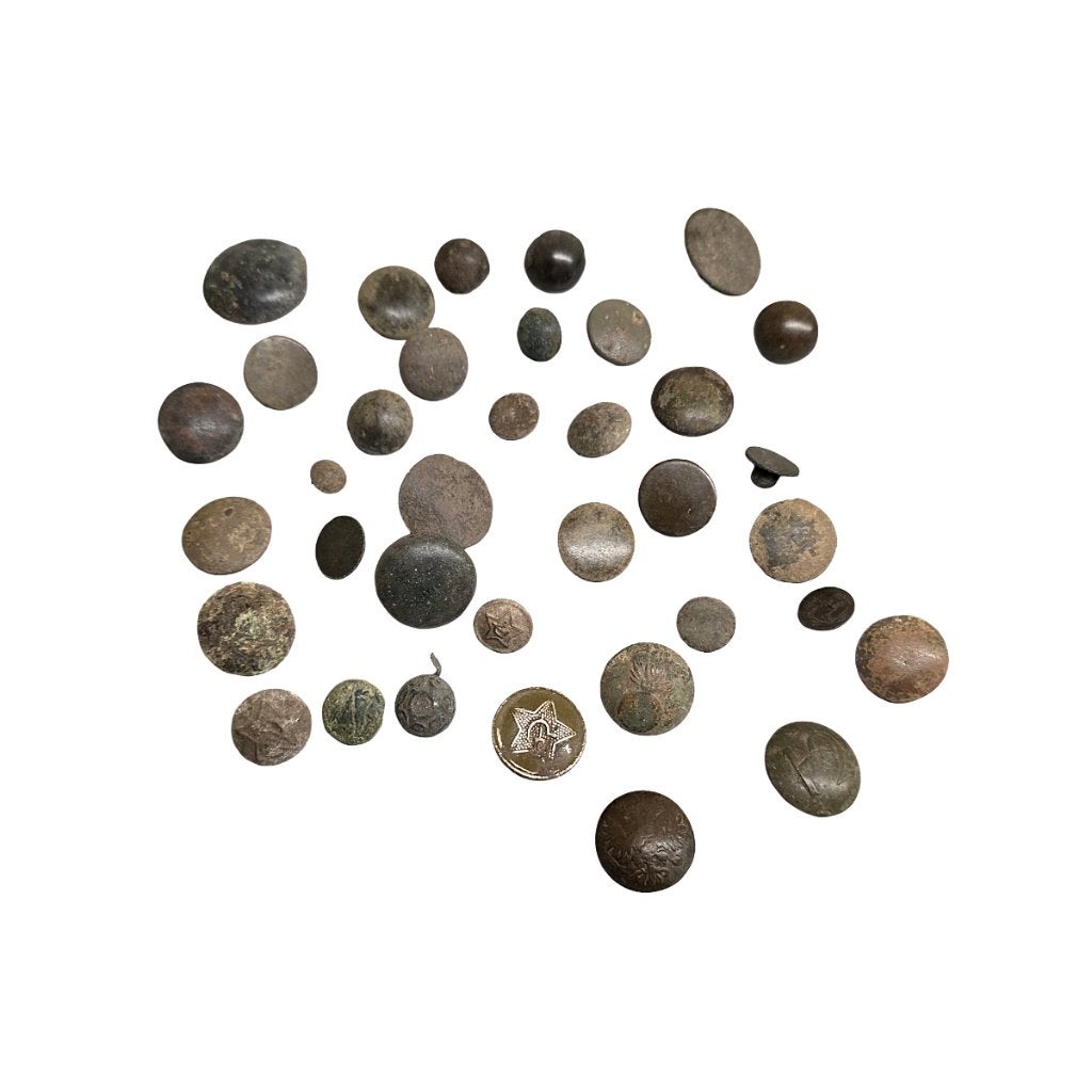 Diverse knopen bodemvondst Oost-Europa, 1700-1900, Ophalen of Verzenden, Landmacht, Overige gebieden, Hulzen of Bodemvondsten