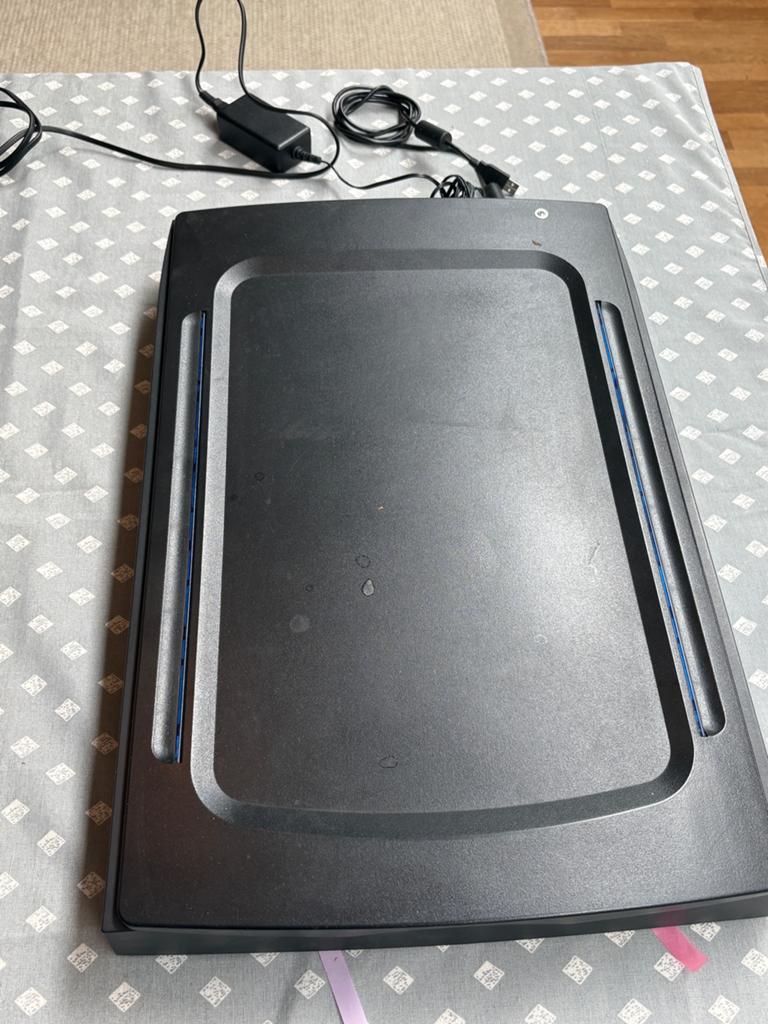 Mustek A3 2400S flatbed scanner, Computers en Software, Scanners, Gebruikt, Flatbedscanner, MacOS, Windows, Linux, Ophalen