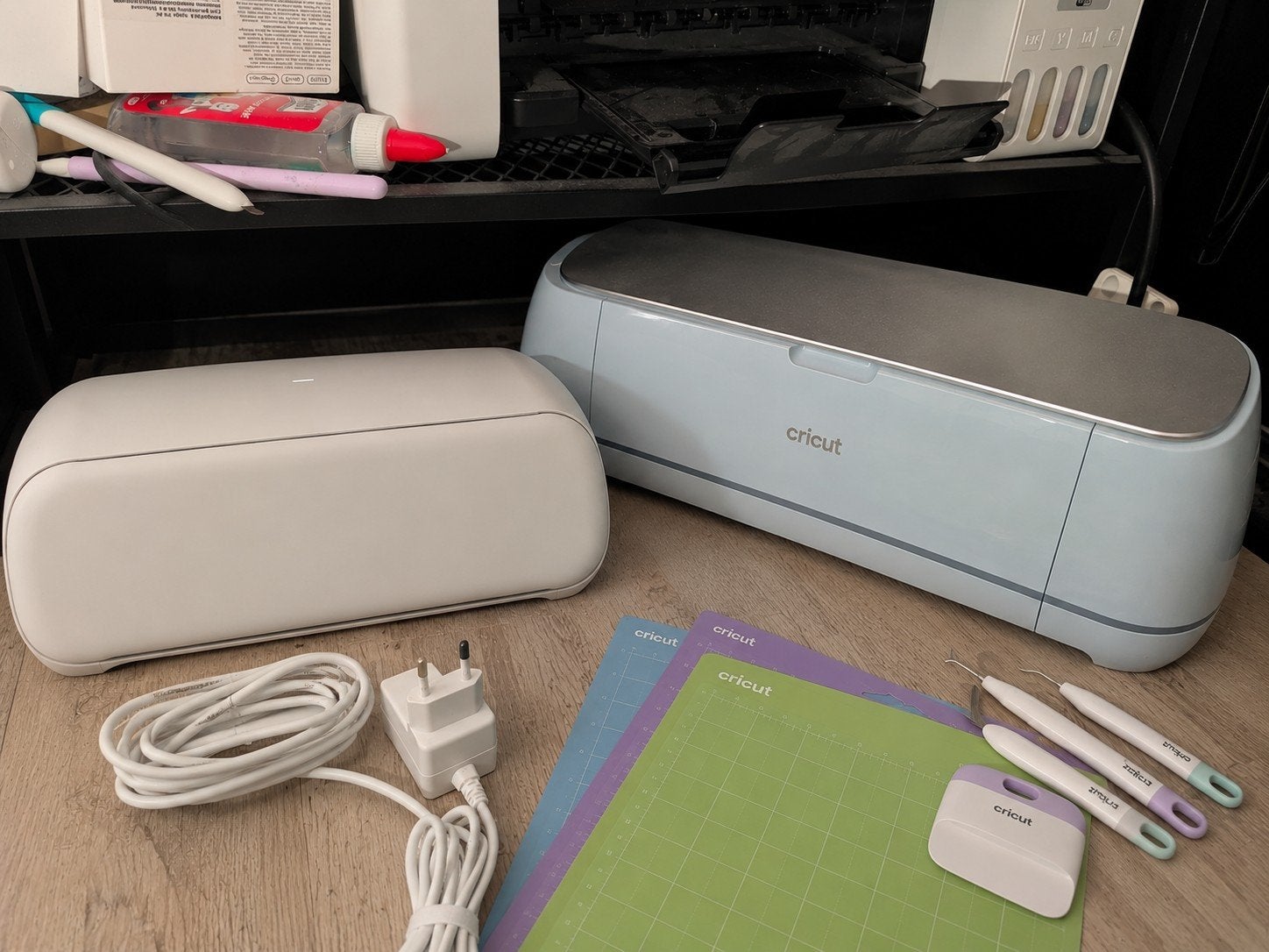 Cricut maker 3 en Cricut joyXtra met grote doos accessoires