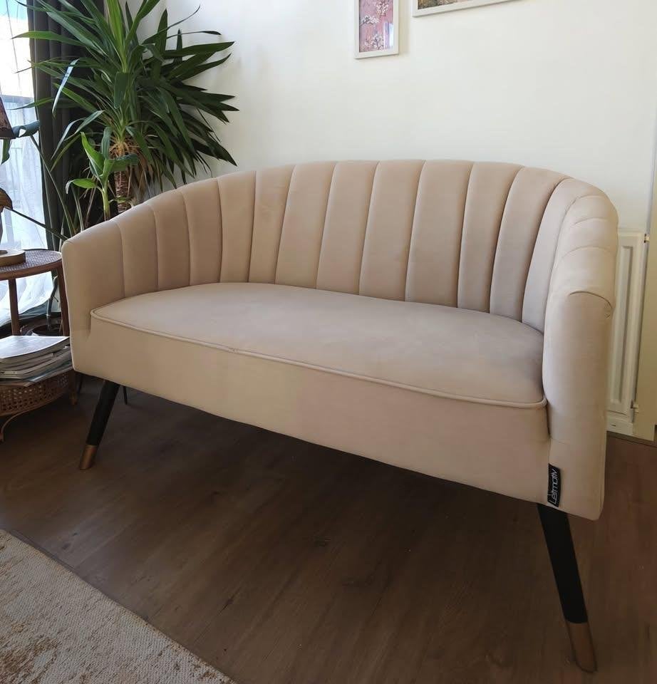 Light beige / roze bank tweezits Leitmotiv, Ophalen, Minder dan 75 cm, Velvet, Tweepersoons