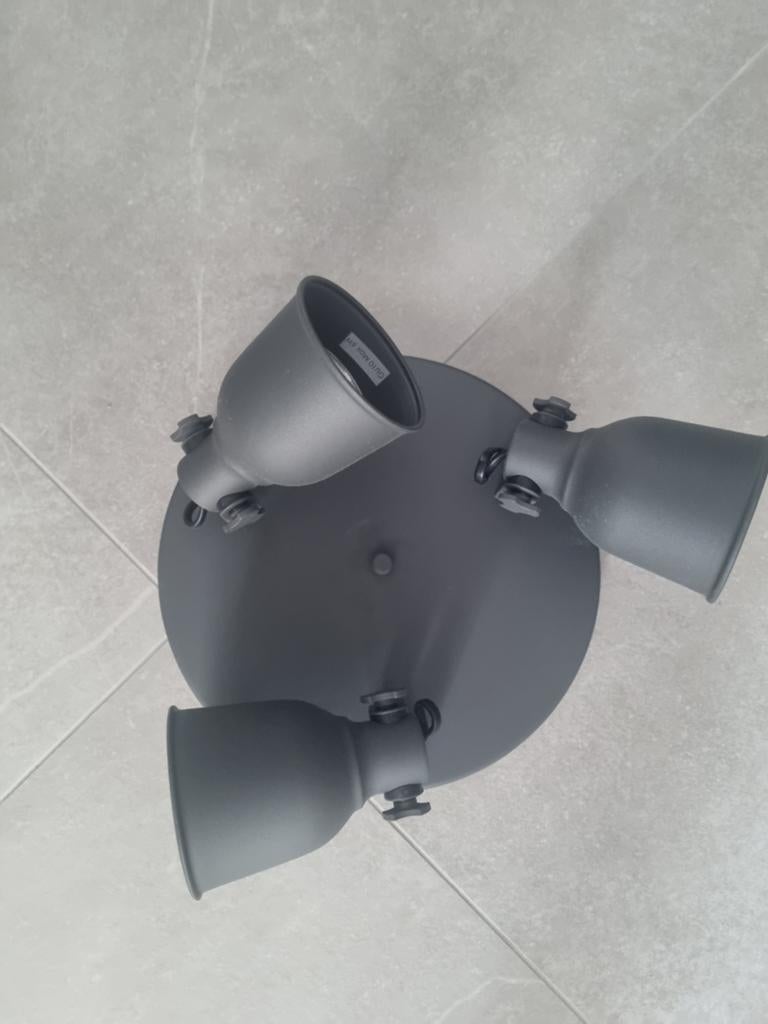 IKEA Plafondspot- 3 Spots - zwart, Ophalen, Metaal of Aluminium, Zo goed als nieuw, Modern