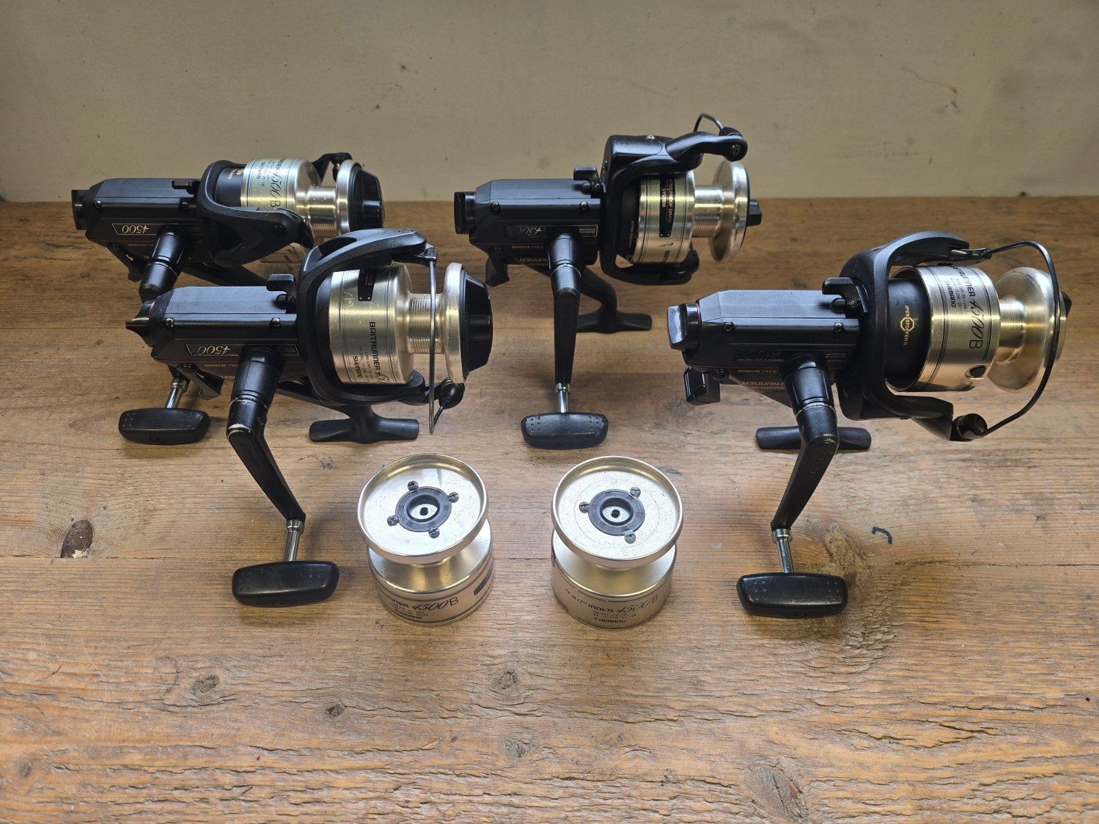 Shimano baitrunner 4500B met reservespoelen, Watersport en Boten, Hengelsport | Karpervissen, Ophalen of Verzenden, Zo goed als nieuw