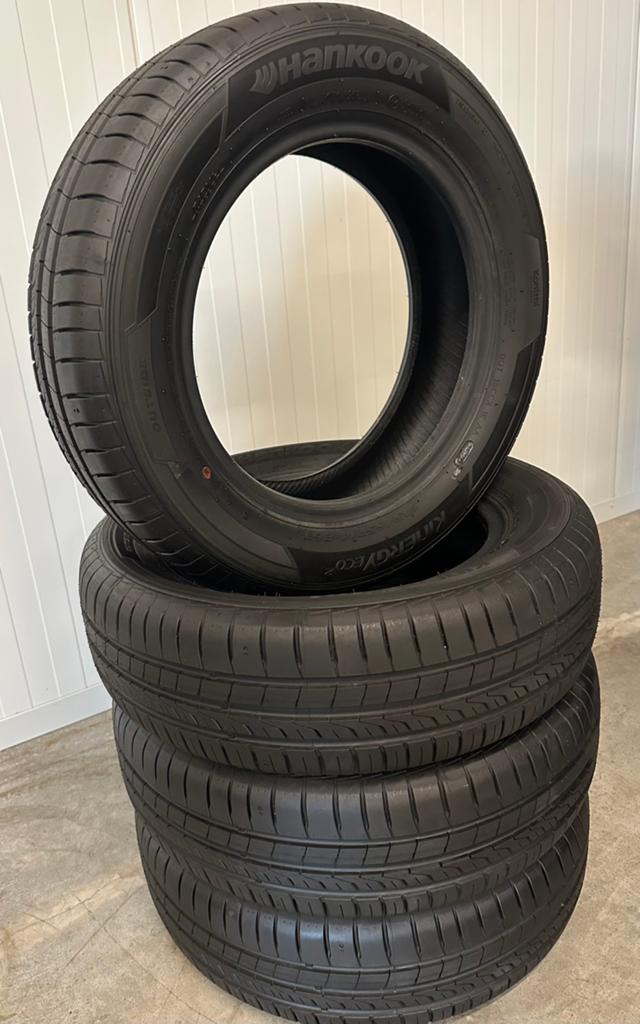 4 Stuks Hankook 175 65 14 Zomerbanden Inclusief Montage, 14 inch, Hankook, 175 mm, 175/65 R14