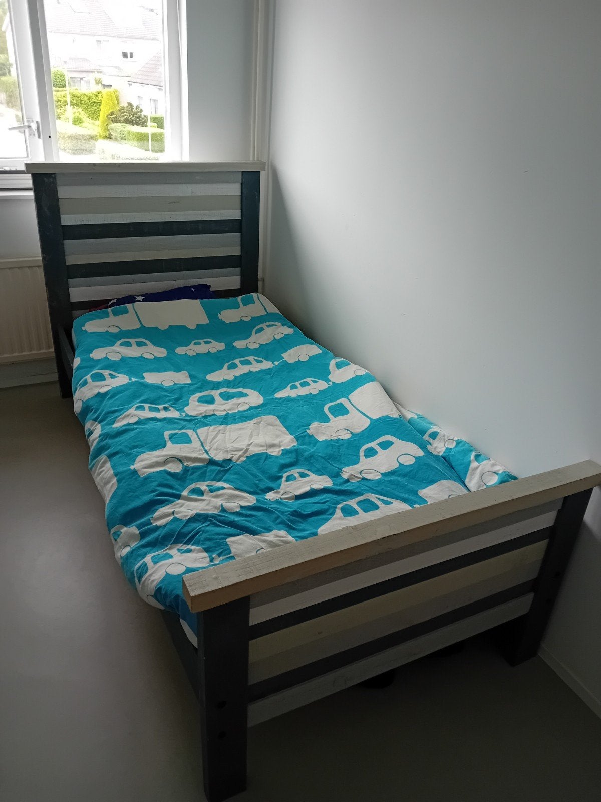 Eenpersoonsbed van steigerhout - 90x200 cm, Ophalen, Gebruikt, Steigerhout, 200 cm