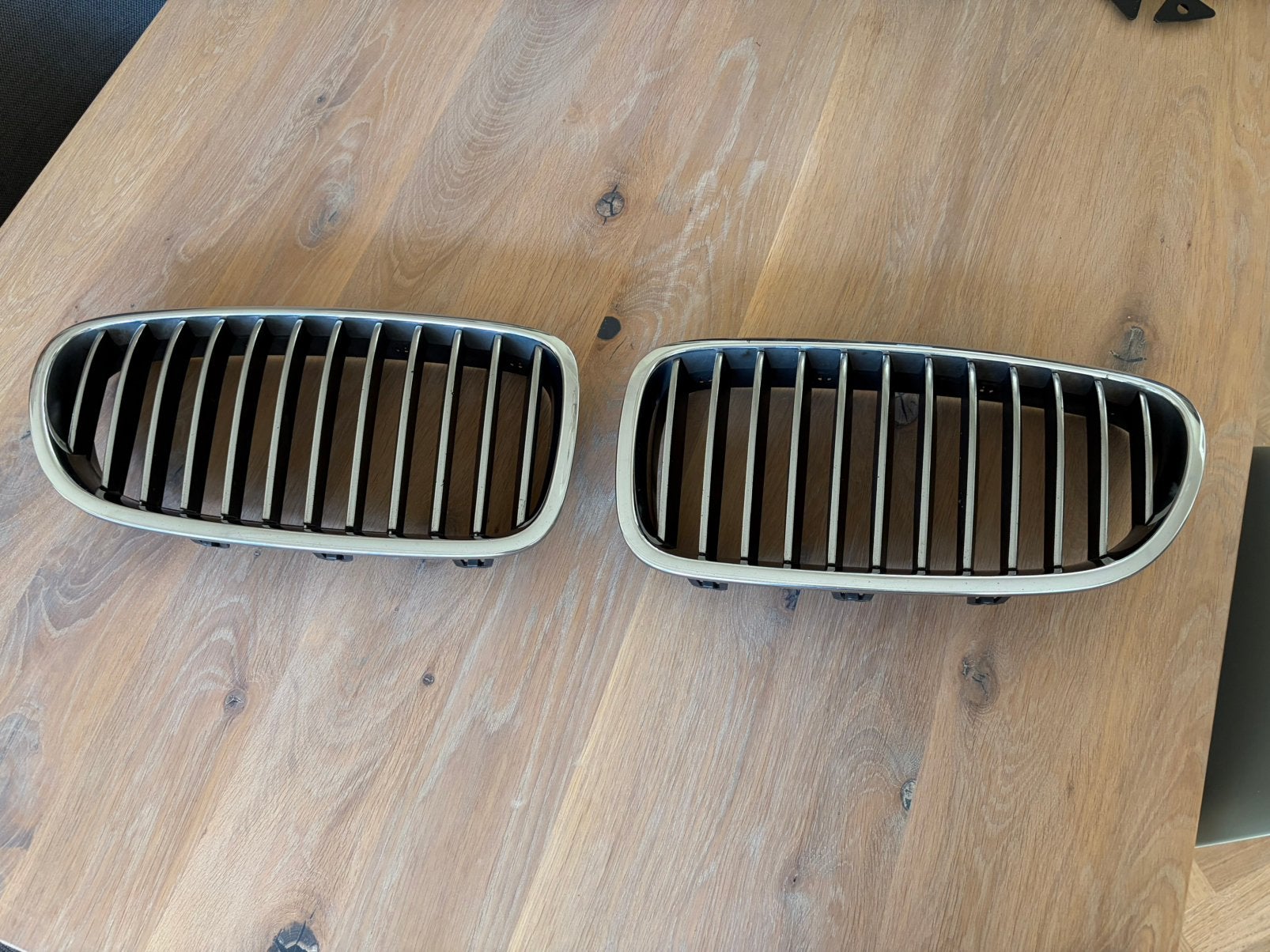 BMW F10/F11 Nieren Grille Set - Gebruikt, Gebruikt, Voor, Ophalen of Verzenden, Bumper
