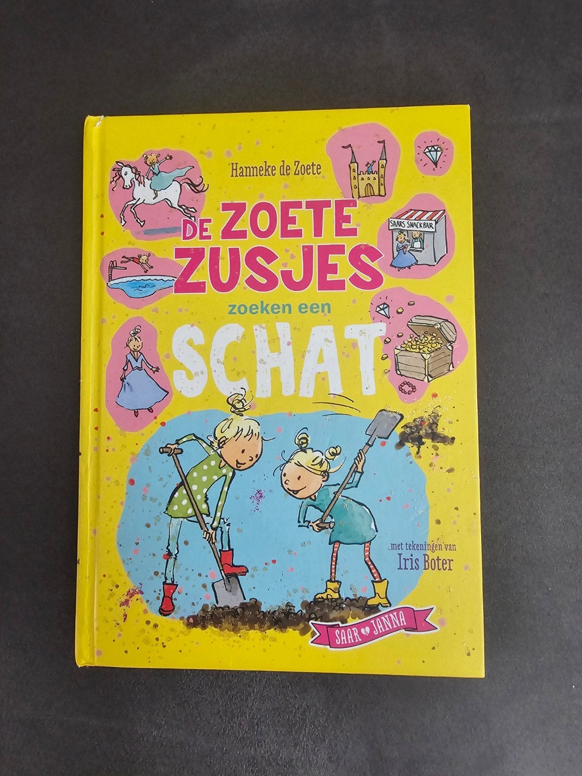 De Zoete Zusjes zoeken een schat - Hanneke de Zoete, Ophalen of Verzenden, Gelezen, Hanneke de Zoete, Fictie algemeen