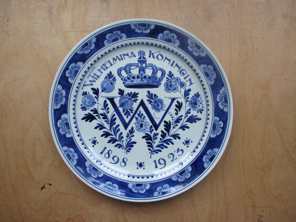 Delfts blauw bord: Wilhelmina Koningin 1898 1923, Ophalen of Verzenden