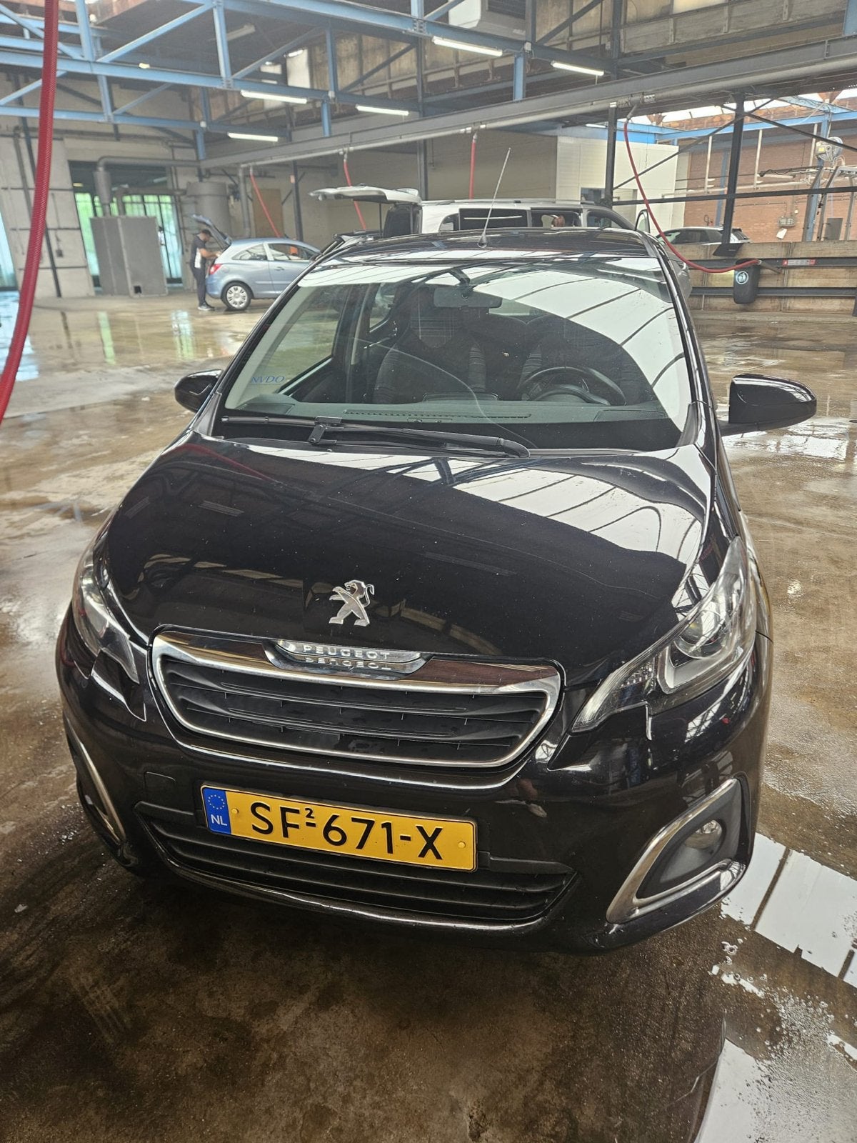 Peugeot 108 1.0 ALLURE 12V E-vti 51KW 5DR 2018 Zwart BTW, Voorwielaandrijving, 4 stoelen, Zwart, Origineel Nederlands