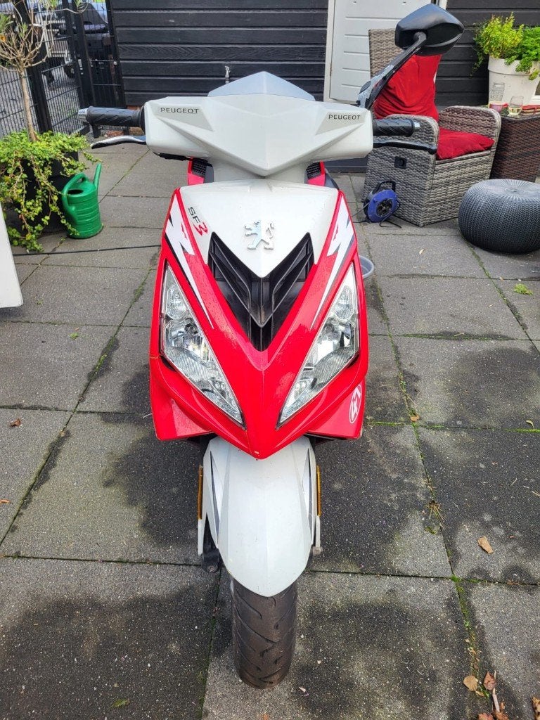 Peugeot Speedfight 3 – rijdt momenteel niet goed, Fietsen en Brommers, Ophalen, Gebruikt, Overige modellen, Maximaal 45 km/u