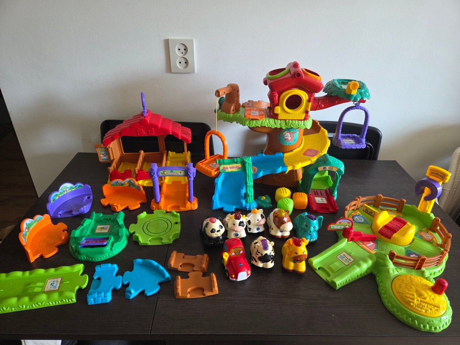 Vtech zoef zoef banen + voertuigjes/beestjes, Ophalen, Gebruikt, 6 maanden tot 2 jaar