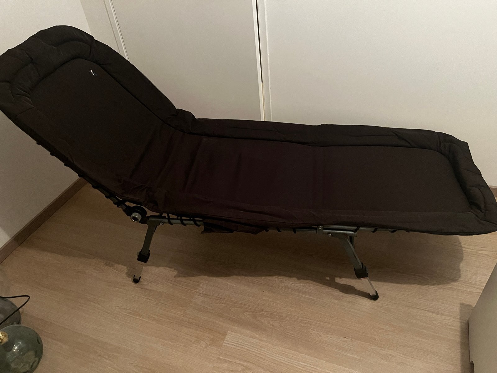 Opvouwbaar bed  / stretcher - Ideaal voor kamperen, Ophalen, Gebruikt, Eenpersoons, Zwart