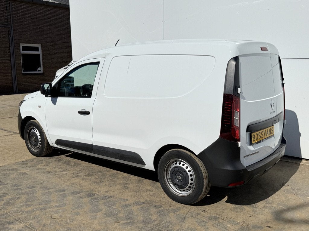 Renault Kangoo Comfort 1.3 TCe 100PK *Benzine* L1 Airco Navi, Auto's, Bestelauto's, Voorwielaandrijving, Gebruikt, Zwart, 4 cilinders