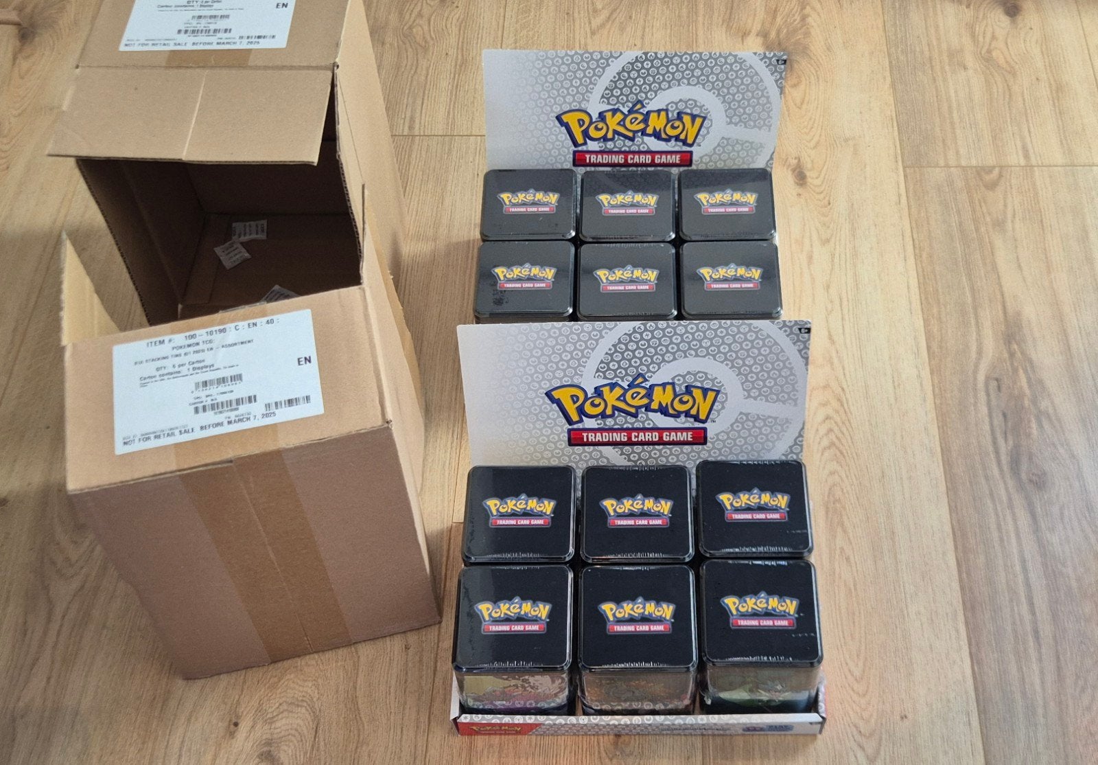 Pokémon Stacking Tins 2025, Geseald! 6 Tins = 18 Packs., Verzenden, Nieuw, Boosterbox, Foil