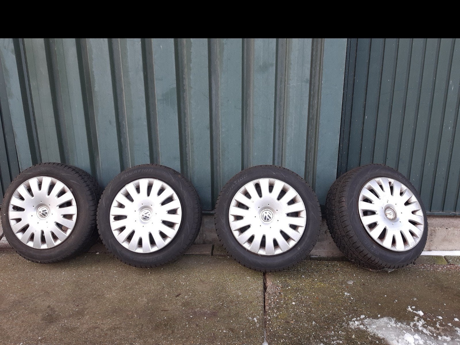 Winterbanden met velgen  205 R/55 R16 met losse VW wieldoppe, Ophalen, 16 inch, Banden en Velgen, 205 mm