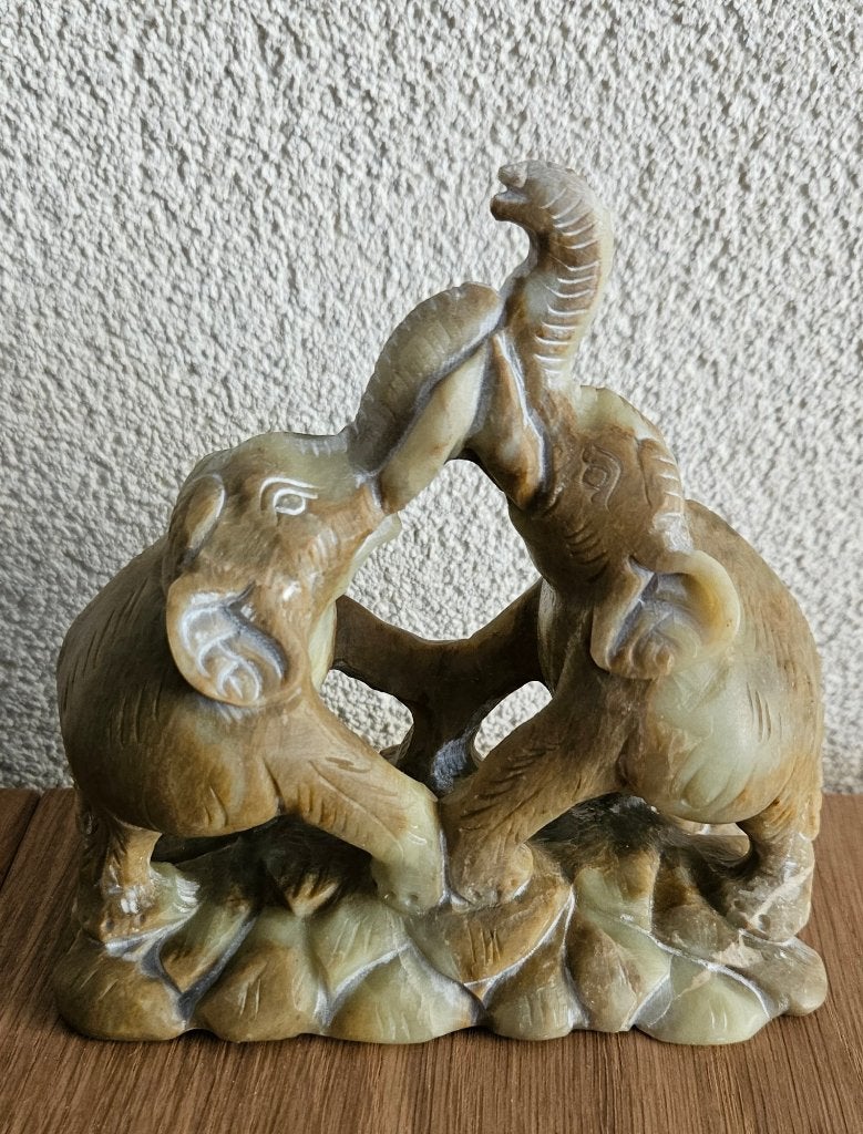 Olifanten speksteen 11cm Asia Art fantastisch mooie vintage!, Minder dan 20 cm, Natuurlijk materiaal, Handgemaakt, Ophalen of Verzenden
