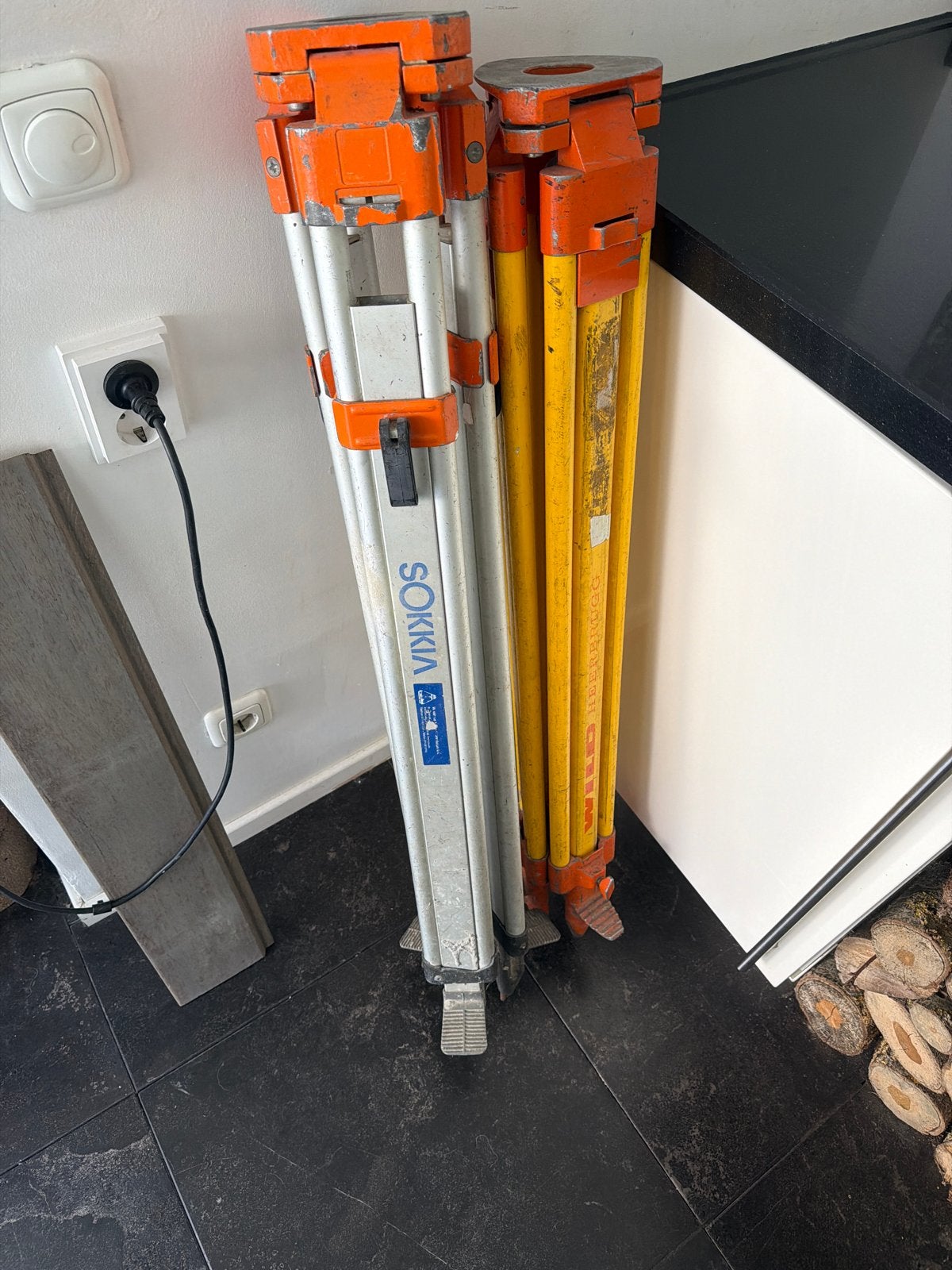 Sokkia en Wild Heerbrugg Statieven (2 stuks), Ophalen of Verzenden, Gebruikt, Overige meters