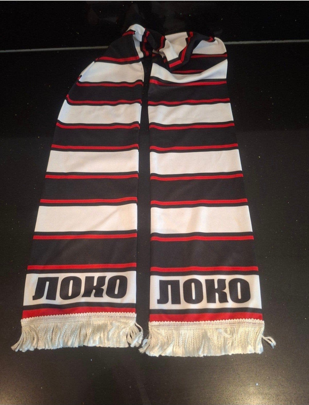 Lokomotiv Moskou sjaal - Zwart, wit, rood gestreept, Lokomotiv Moskou, Ophalen of Verzenden, Gedragen, Sjaal