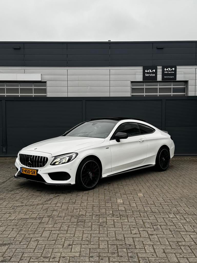 Mercedes-Benz C-Klasse C 180 156pk 9G-Tronic 2018 Wit, Auto's, Mercedes-Benz, Automaat, Achterwielaandrijving, 1800 kg, Zwart