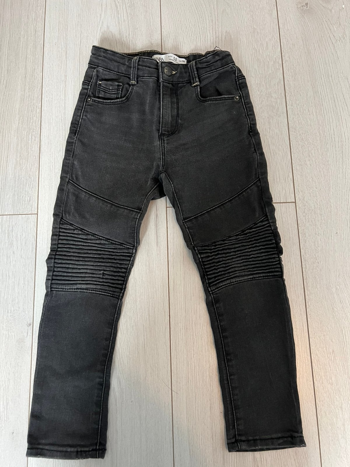 Jeans 110 zara, Kinderen en Baby's, Kinderkleding | Maat 110, Ophalen of Verzenden, Zo goed als nieuw, Jongen, Broek
