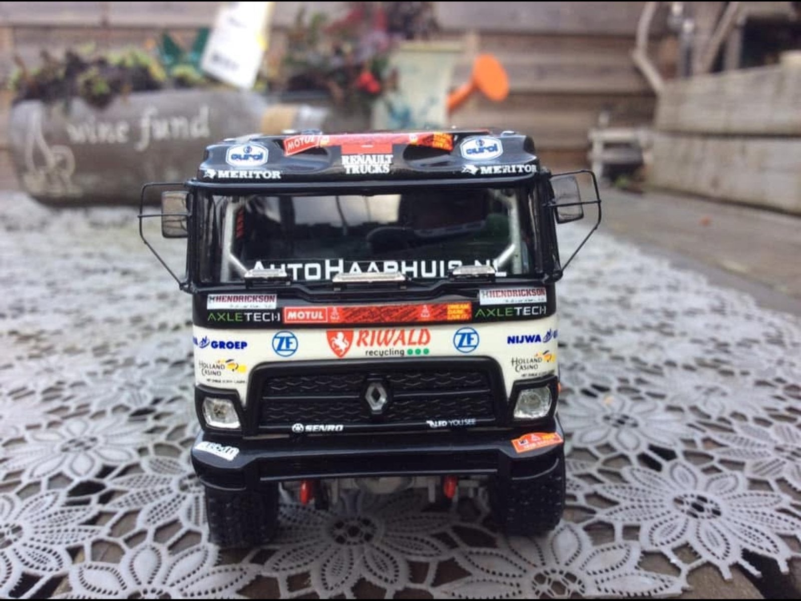 1:50 Scalemasters Renault Hybride Dakar 2020 Riwald Dakartea, Hobby en Vrije tijd, Ophalen of Verzenden, Zo goed als nieuw, Bus of Vrachtwagen