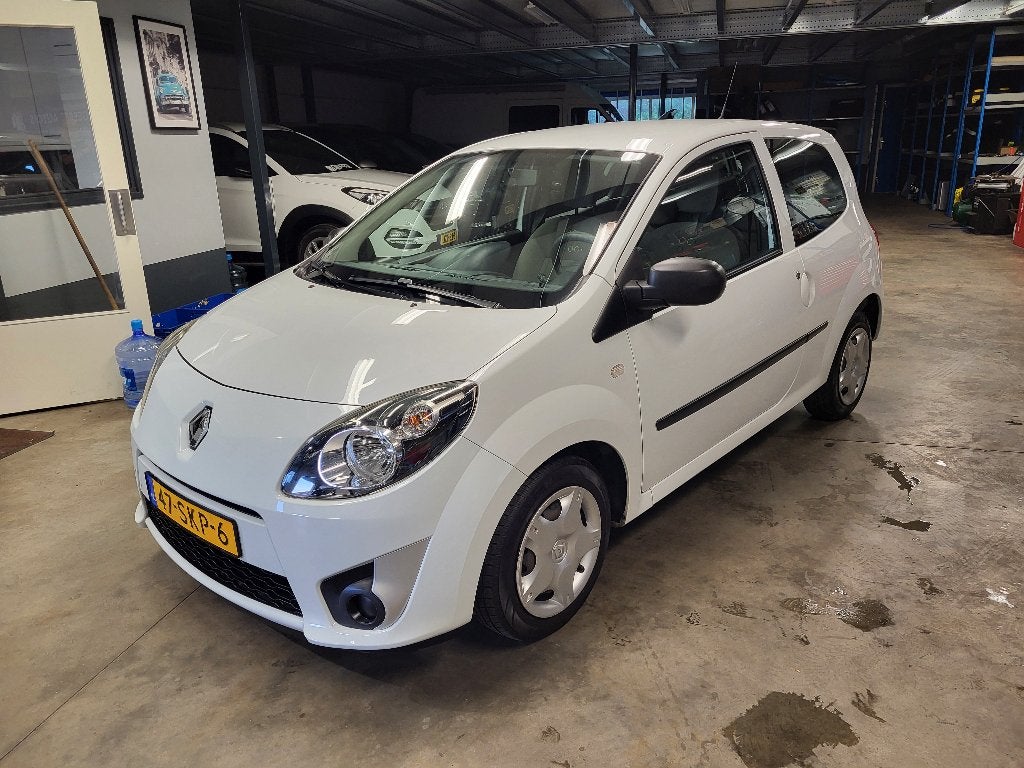 Renault Twingo 1.2-16V  Authentique  bj.2011  Wit / VERKOCHT, 839 kg, 74 pk, 4 cilinders, 4 stoelen