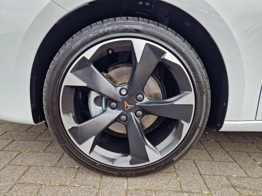 CUPRA Leon 2.0 TDI DSG 150PK /Led /Virtual Cockpit /1e eigen, 12 maanden, 730 kg, Gebruikt, Zwart