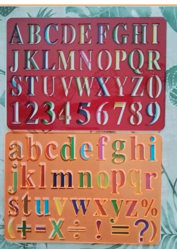 Tekensjablonen set van 2, Kinderen en Baby's, Ophalen, Zo goed als nieuw, Knutselen