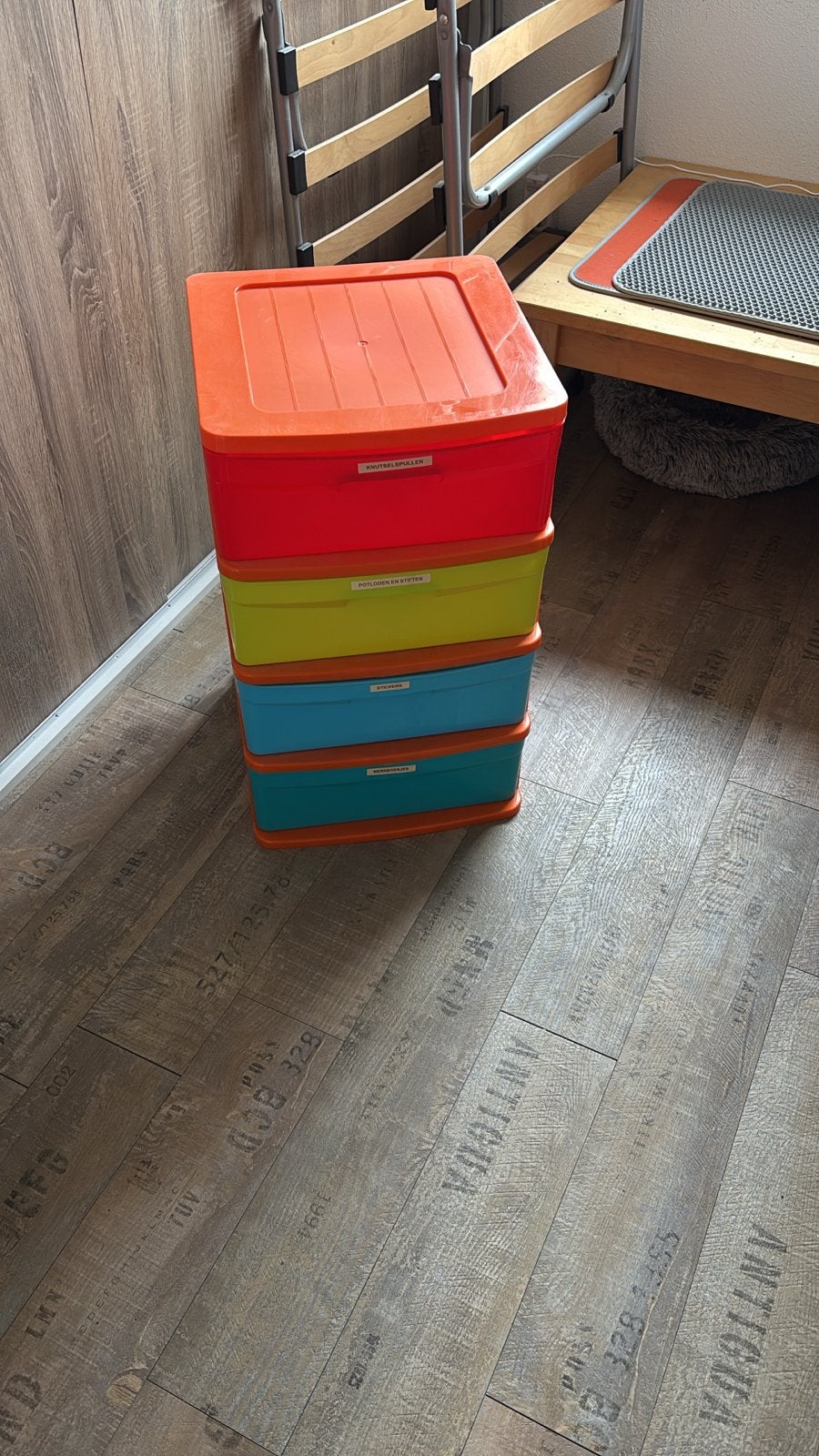 Kleurrijke opbergkast met 4 lades, Ophalen, Kunststof, Gebruikt, 50 tot 100 cm