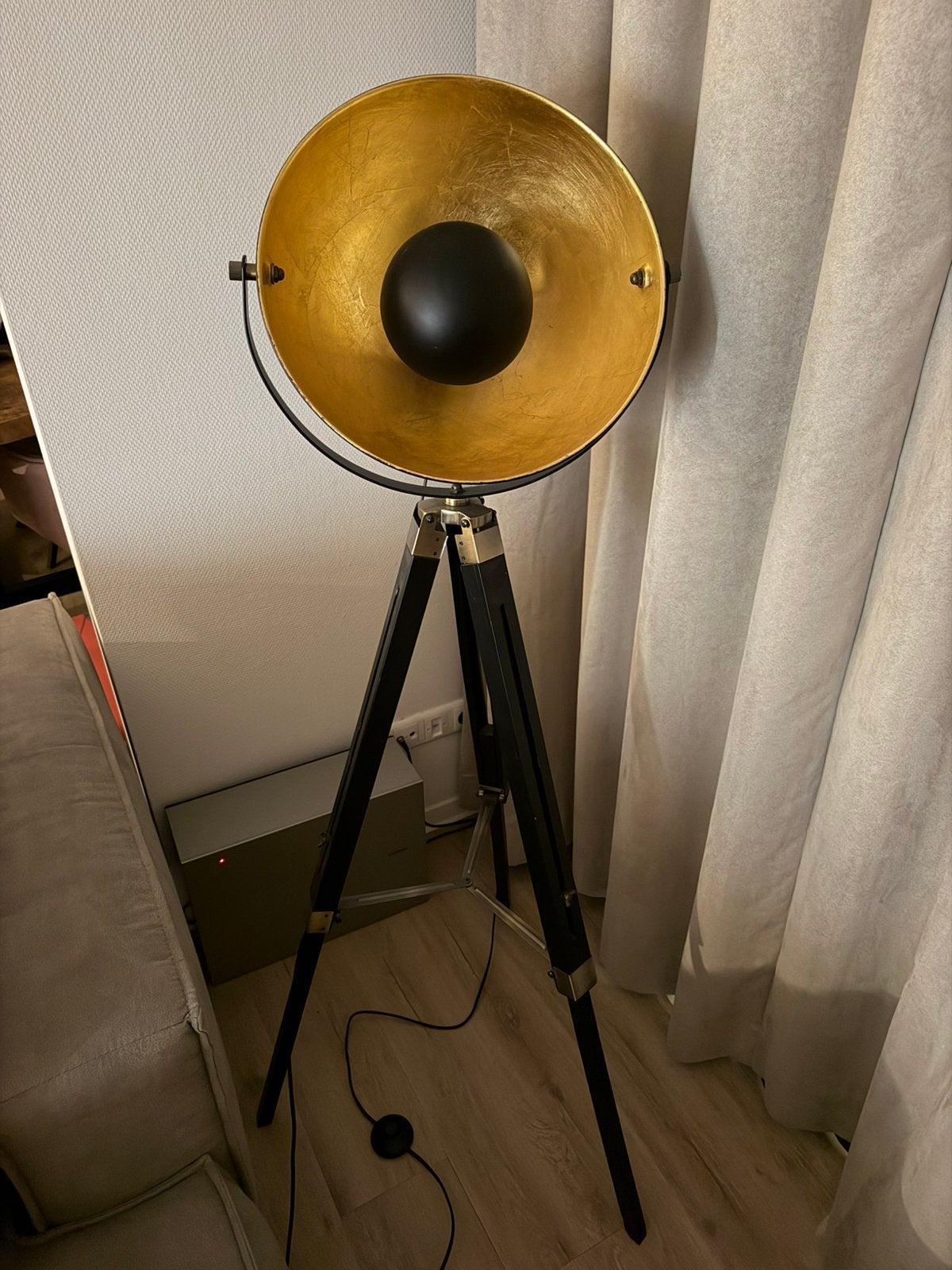 Zwart met gouden lamp, Ophalen, Gebruikt, Minder dan 100 cm