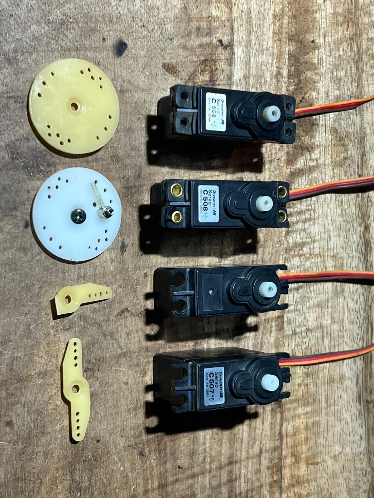 Graupner  JR servo s, Ophalen of Verzenden, Gebruikt