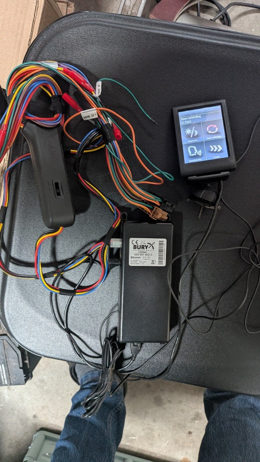 Bury CC9060 Bluetooth Carkit met ISO stekker aansluiting, Ophalen, Gebruikt