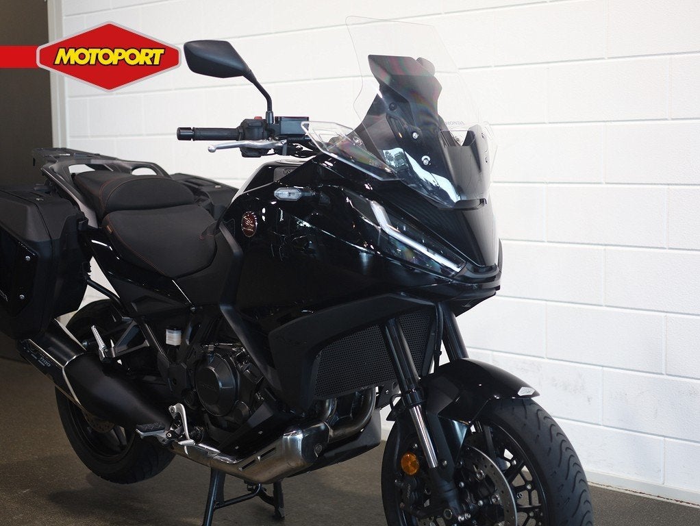 Honda NT 1100 (bj 2022), Mc.benelux@honda-eu.com, Toermotor, Honda Motor Europe Ltd Netherlands branc, Wijngaarderveld 1
9300  AALST, BE