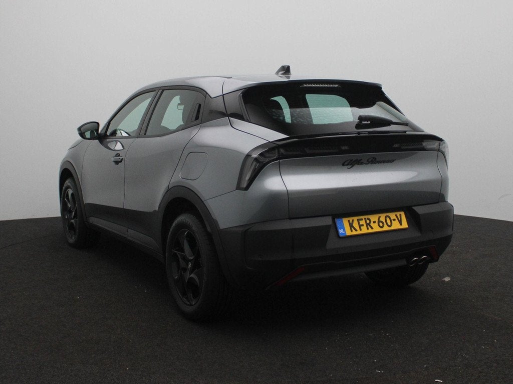 Alfa Romeo Junior 1.2 Turbo Hybrid Ibrida | Parkeersensoren, Auto's, Alfa Romeo, Stof, Euro 6, 620 kg, Bedrijf