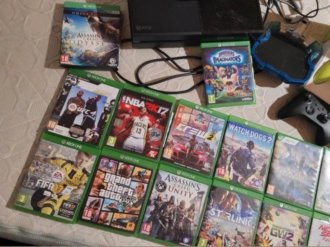 Xbox One 1TB met 10+ games en accessoires, Spelcomputers en Games, Games | Xbox One, Ophalen, Gebruikt, Vanaf 18 jaar, Overige genres