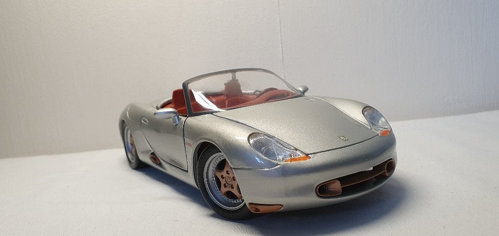 Maisto Porsche Boxster Concept zilver bronzen velgen 1:18, Hobby en Vrije tijd, Ophalen of Verzenden, Zo goed als nieuw, Auto