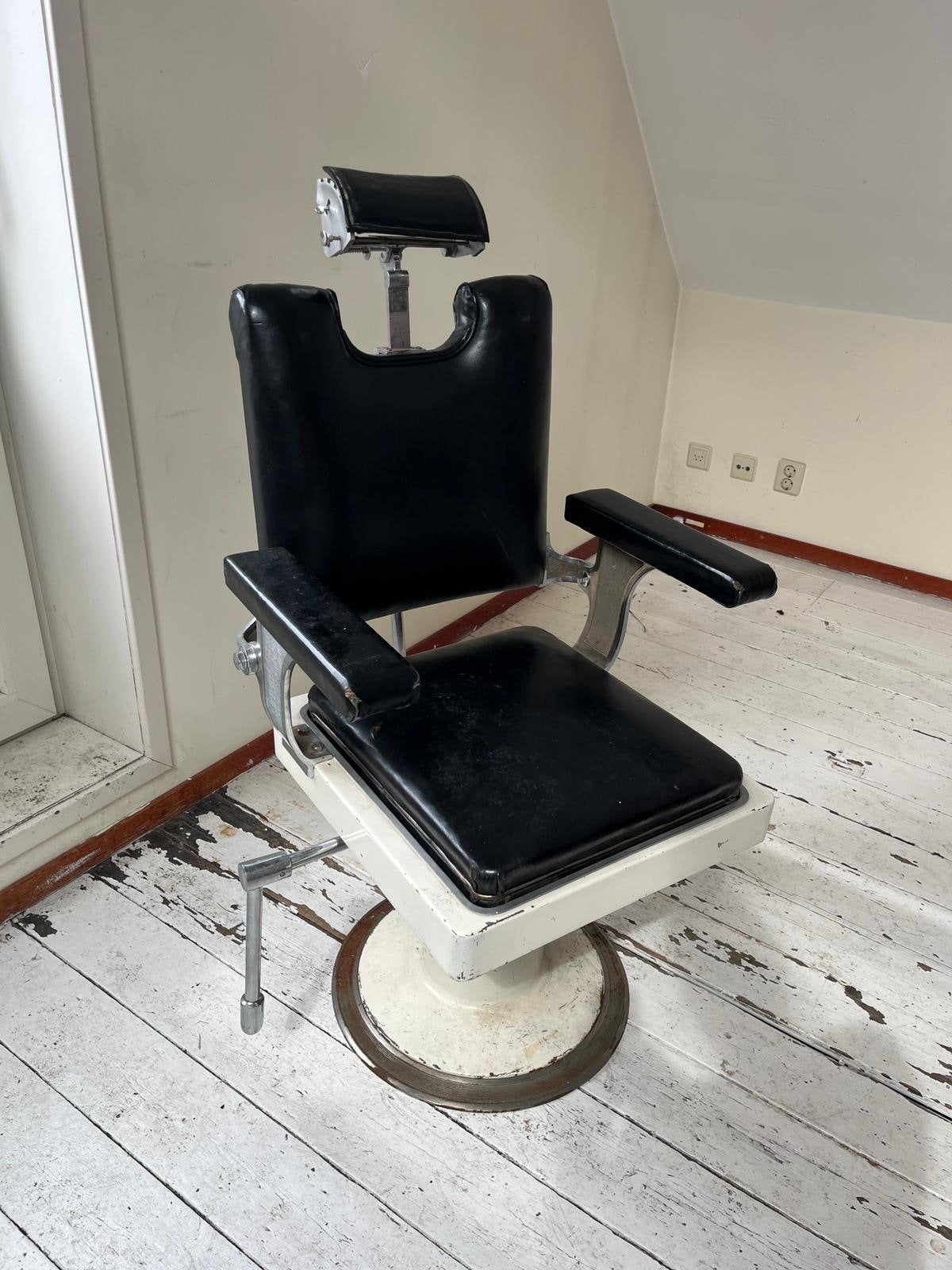 Vintage Kappersstoel - Zwart en Wit, Ophalen