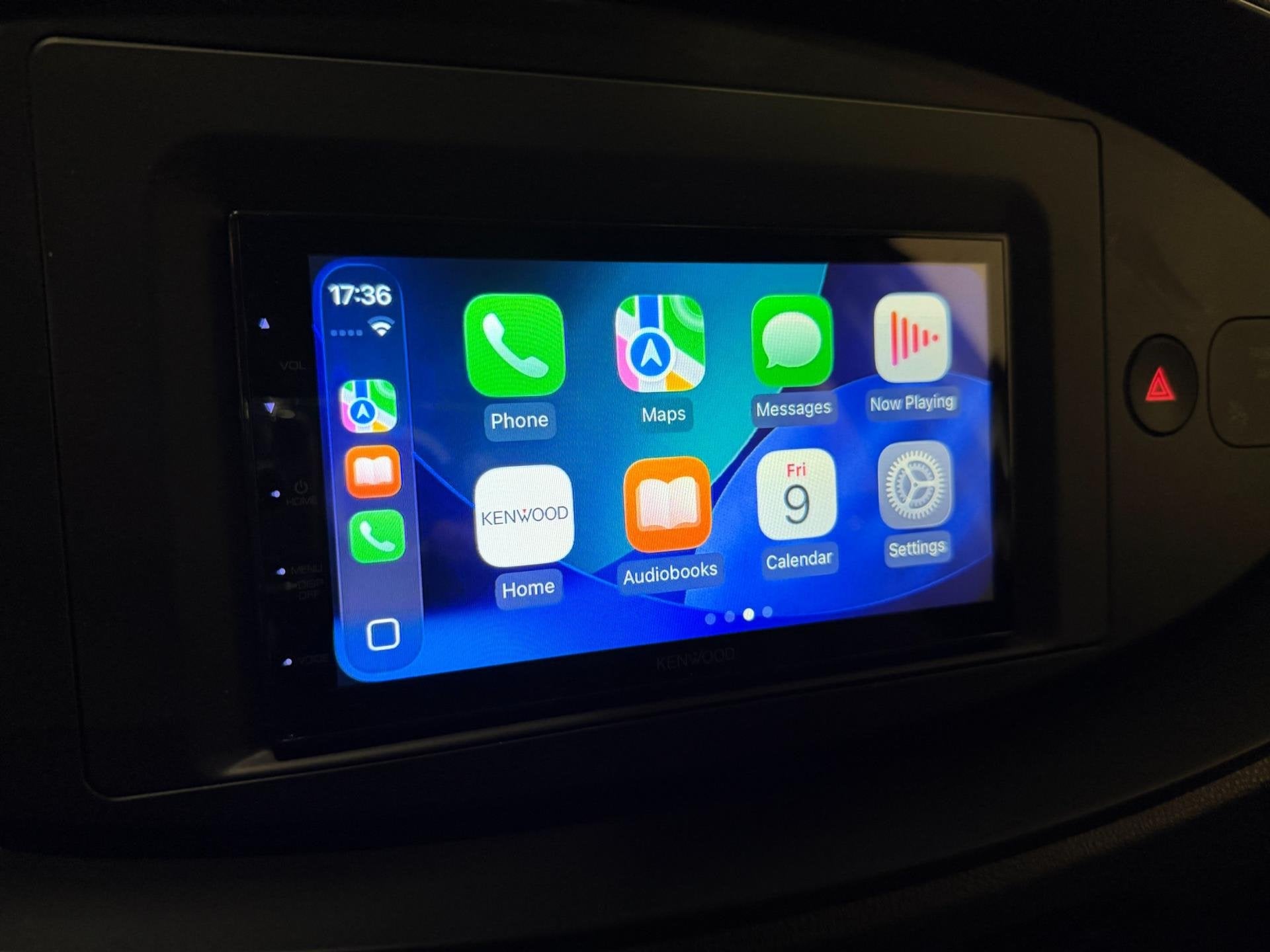 Toyota Aygo X 1.0 VVT-i MT Airco|ACC|AppleCarplay|CAMERA, Auto's, 12 maanden, Gebruikt, 4 stoelen, Wit