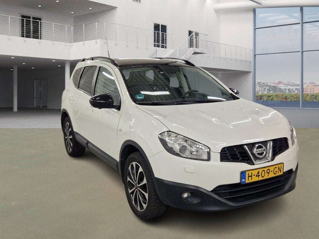 Nissan Qashqai +2 1.6 360, Voorwielaandrijving, Euro 5, 4 cilinders, Wit