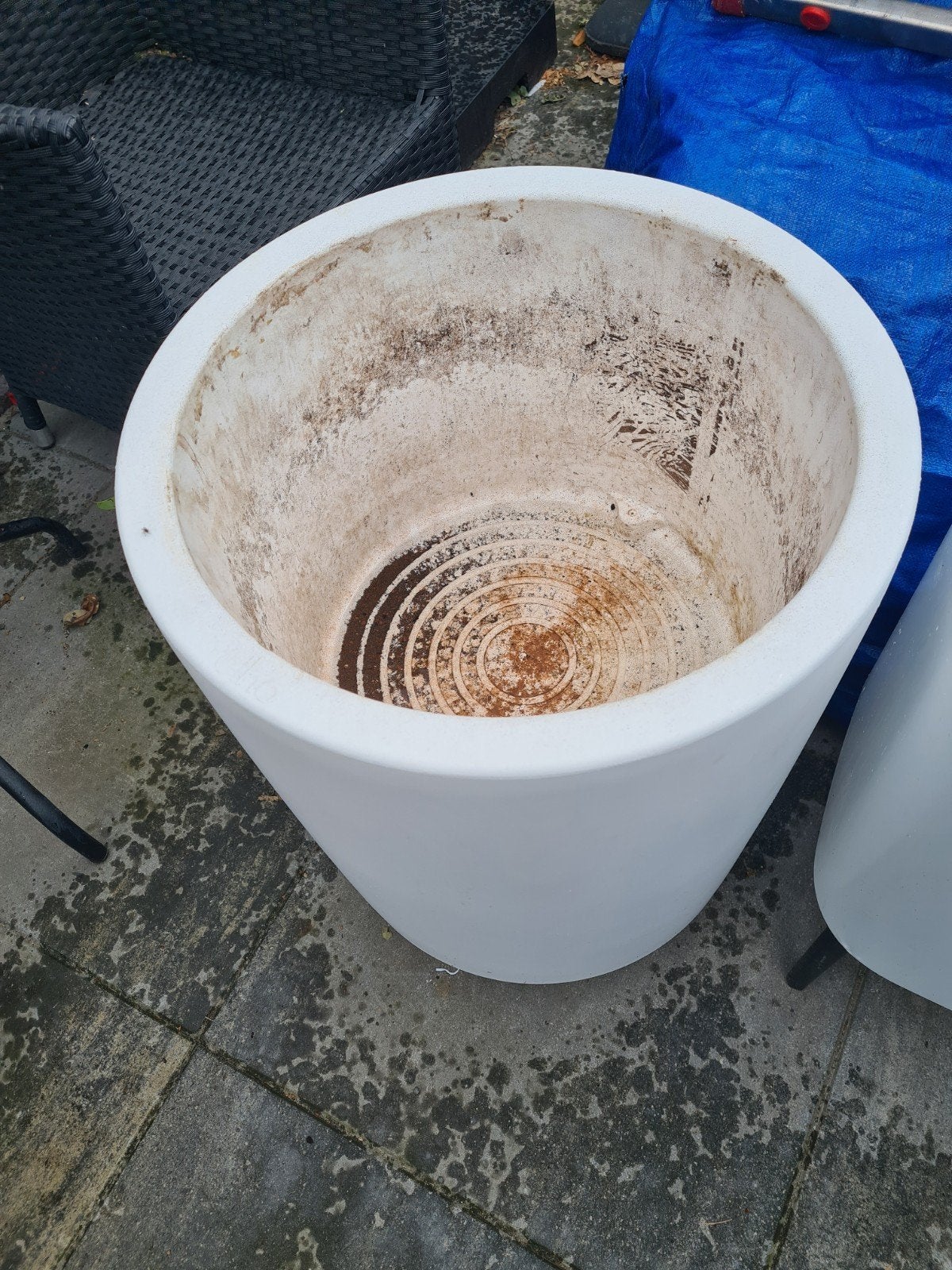Grote witte bloempot voor binnen of buiten, Tuin en Terras, Bloempotten, Ophalen, Overige materialen, Gebruikt, 40 cm of meer